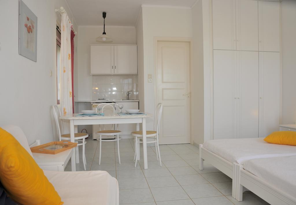 Villa Fleria Seaside Studios&Apts Gerani  Exterior foto