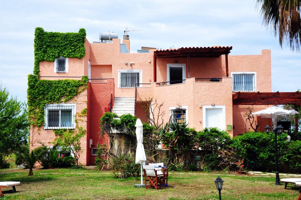 Villa Fleria Seaside Studios&Apts Gerani  Exterior foto